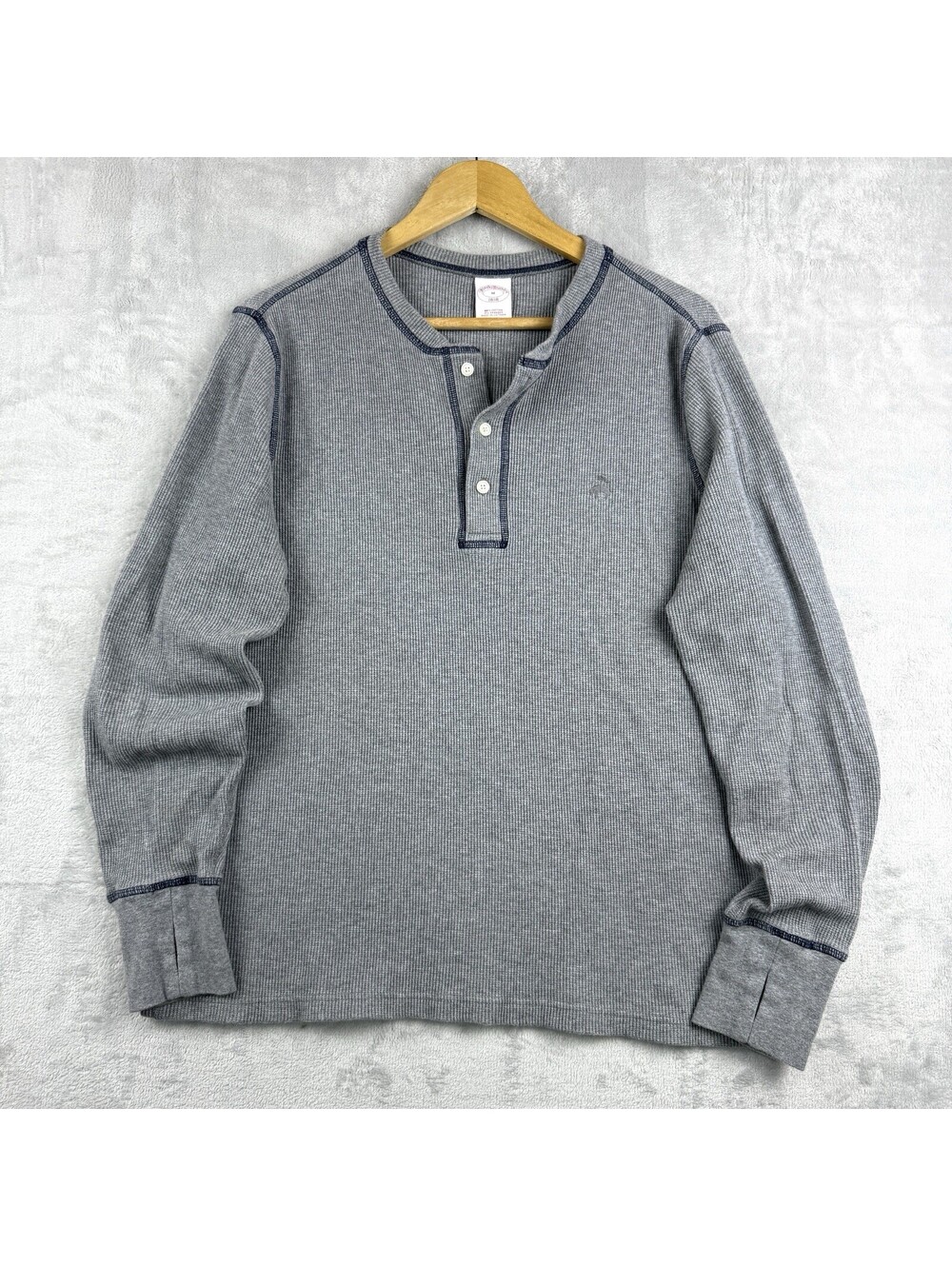 Brooks Brothers Gray Waffle Knit Henley Long Sleeve Shirt Men’s M Cotton Preppy